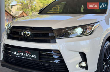 Toyota Highlander  2019