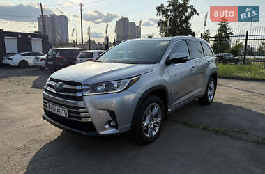 Toyota Highlander  2018