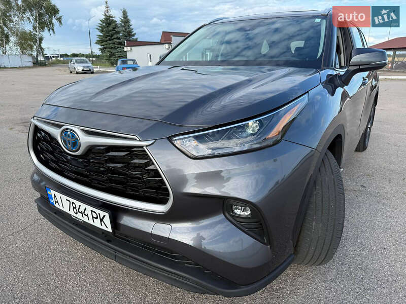 Легковые Toyota Highlander