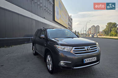 Toyota Highlander  2012