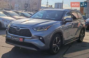 Toyota Highlander  2020