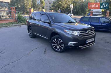 Toyota Highlander  2012