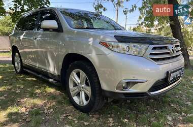Toyota Highlander  2012