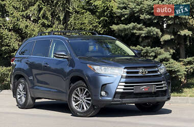 Toyota Highlander  2017