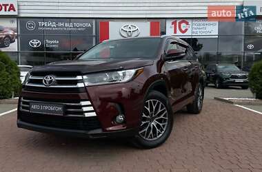 Toyota Highlander 2019
