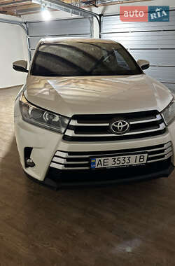 Toyota Highlander 2017