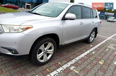 Toyota Highlander  2011