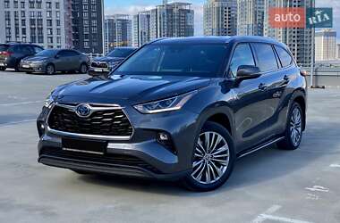 Toyota Highlander 2022