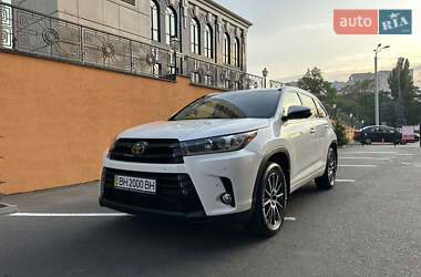 Toyota Highlander  2018