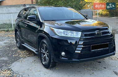 Toyota Highlander  2017