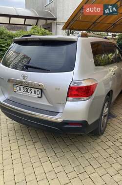 Toyota Highlander  2012