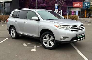 Toyota Highlander 2011