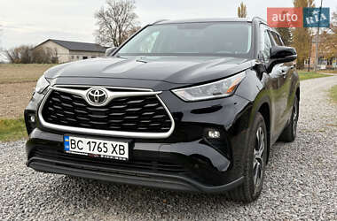 Toyota Highlander 2020