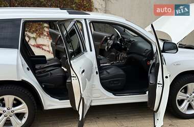 Toyota Highlander  2011