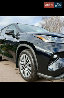 Toyota Highlander  2022