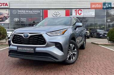 Toyota Highlander  2021
