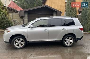 Toyota Highlander  2012