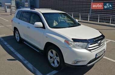Toyota Highlander  2013