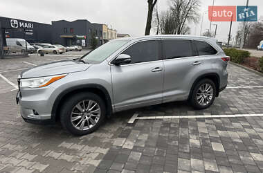 Toyota Highlander 2015