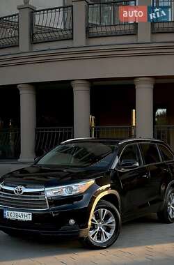 Toyota Highlander  2014