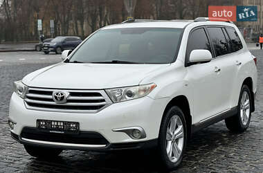 Toyota Highlander  2012