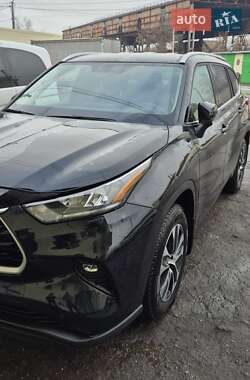 Toyota Highlander 2022