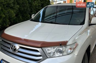 Toyota Highlander  2011