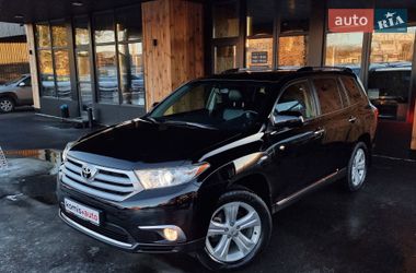 Toyota Highlander  2013