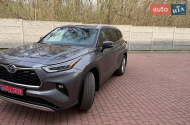 Toyota Highlander  2025