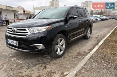 Toyota Highlander  2012