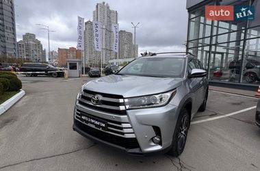 Toyota Highlander  2017