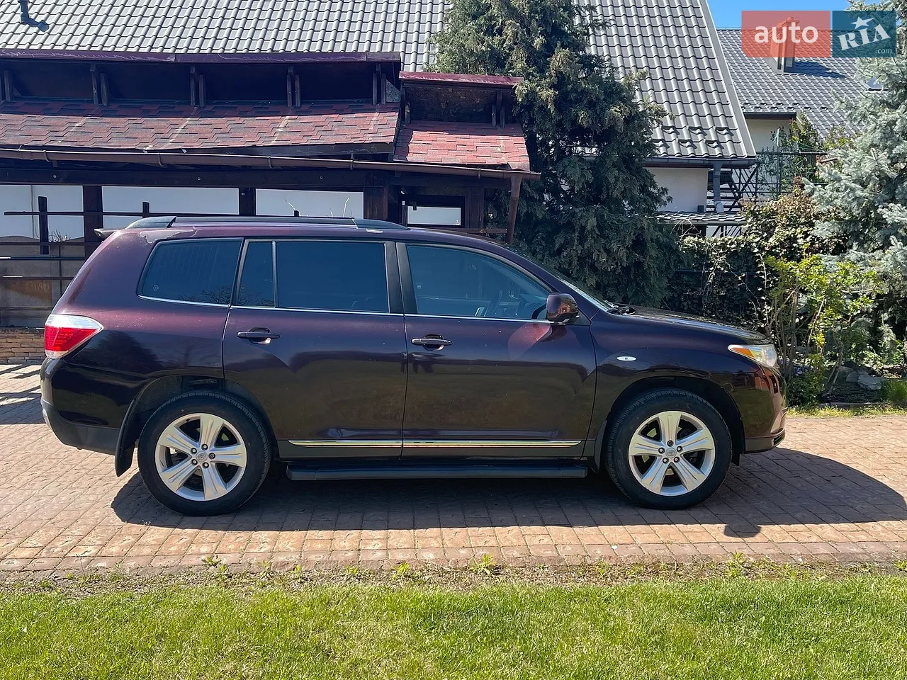 2011 Toyota Highlander - фото 1