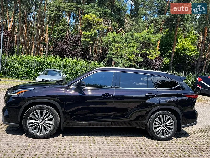 Toyota Highlander 2021