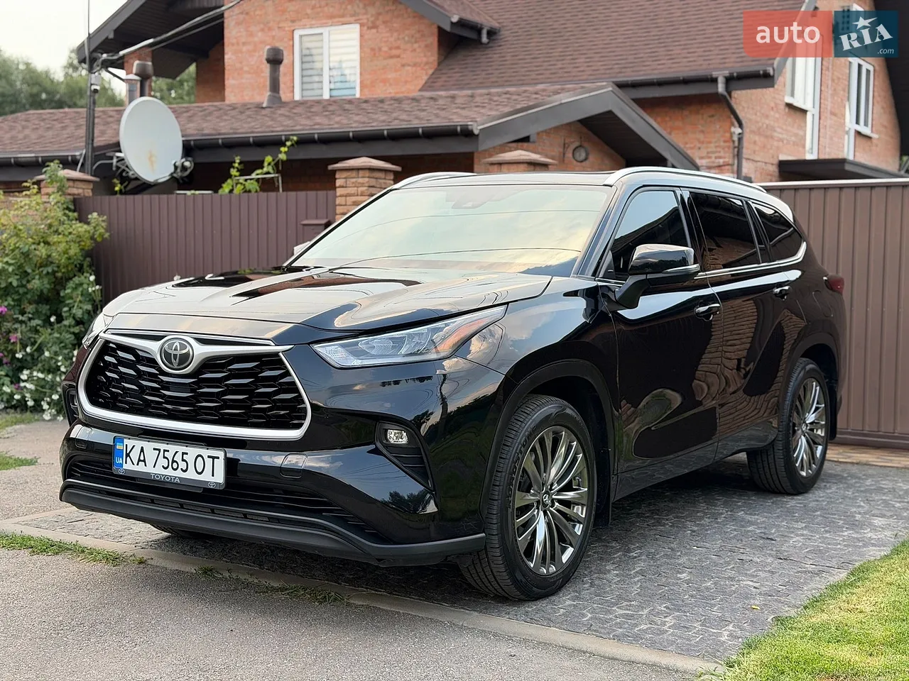 2020 Toyota Highlander - мініатюра 2