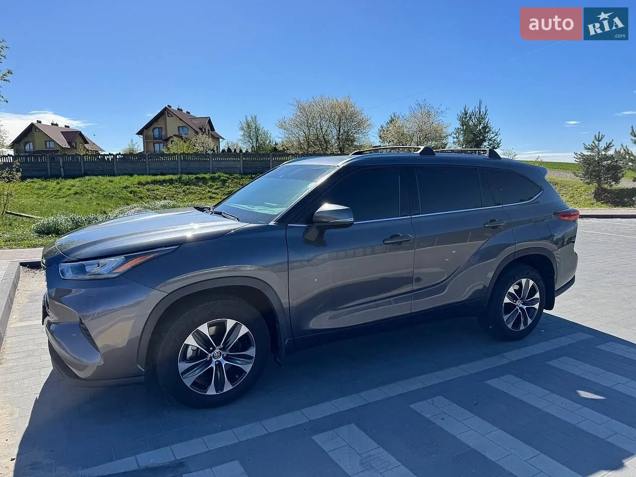 2020 Toyota Highlander - фото 1