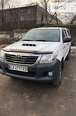 Toyota Hilux  2012