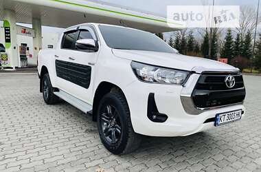 Toyota Hilux  2021