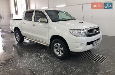 Toyota Hilux  2011