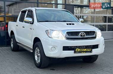 Toyota Hilux  2011