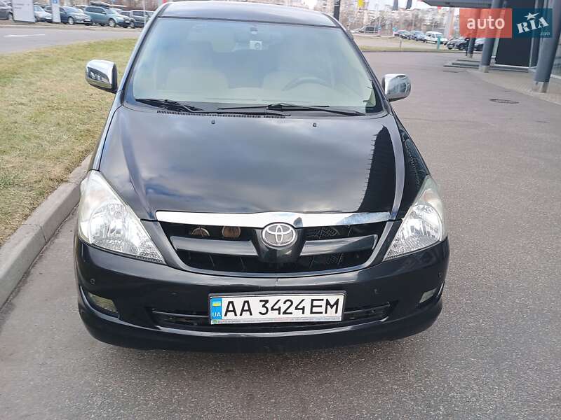 Toyota Innova