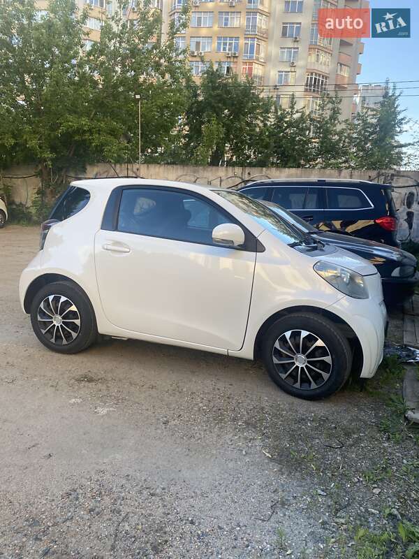 Toyota IQ