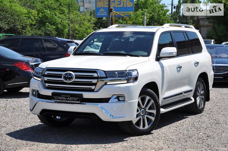 Toyota Land Cruiser 2017 года
