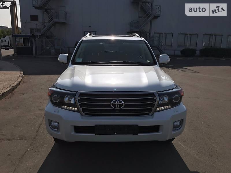 Toyota Land Cruiser 2014 года