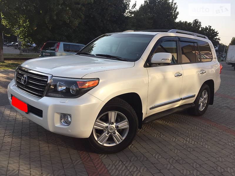 Toyota Land Cruiser 2014 року
