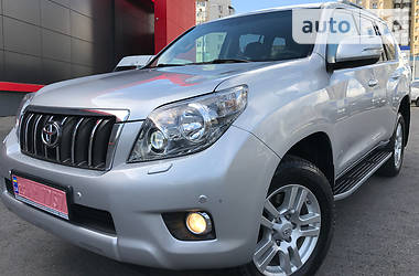 Toyota Land Cruiser Prado LUX    2012