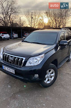 Toyota Land Cruiser Prado 2013