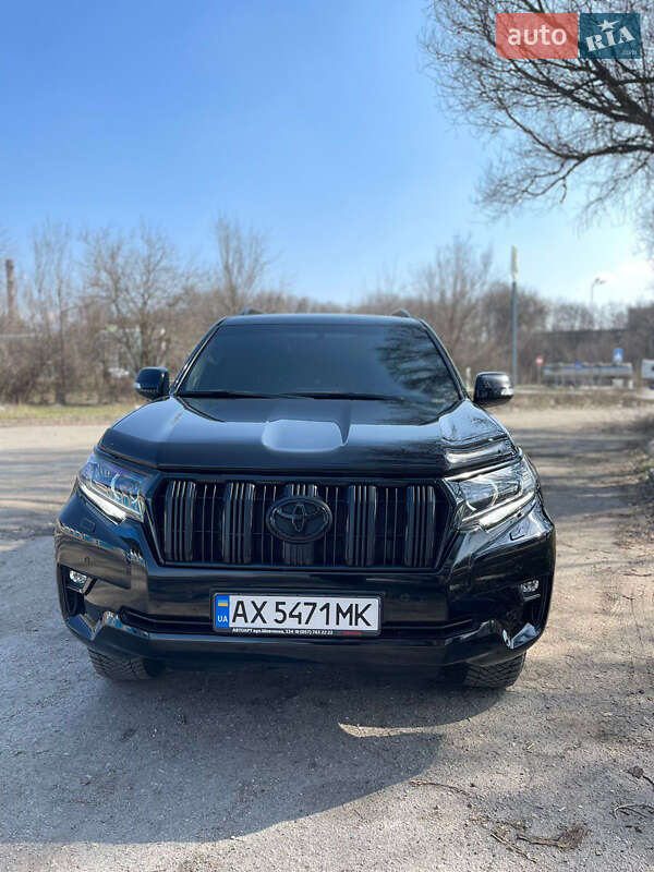 Toyota Land Cruiser Prado