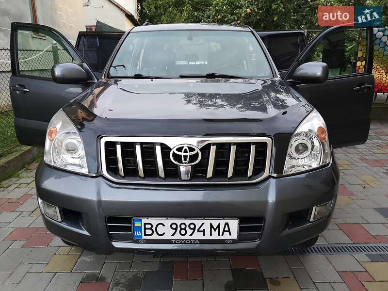 Легкові Toyota Land Cruiser Prado