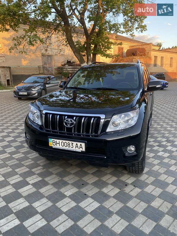 Легковые Toyota Land Cruiser Prado