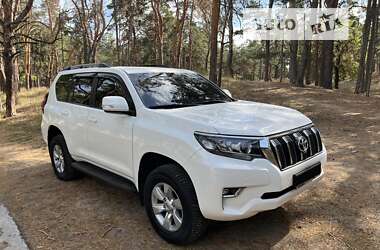 Toyota Land Cruiser Prado  2017